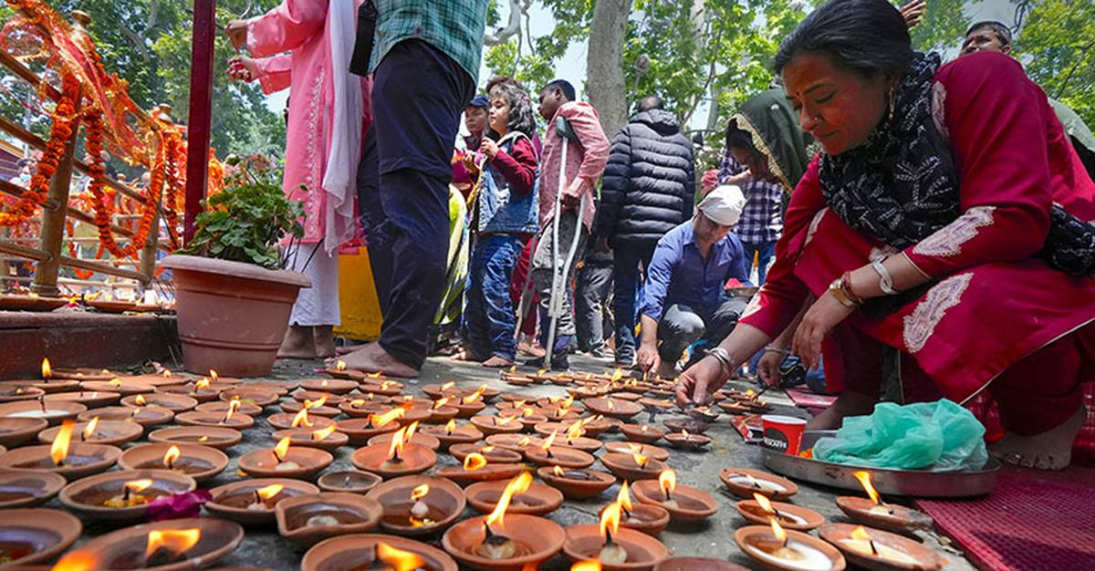 Kheer Bhawani Festival